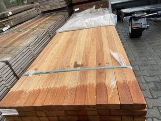 Ca. 168x Angelim Pedra Regels Geschaafd, 45x65mm, lengte 300cm